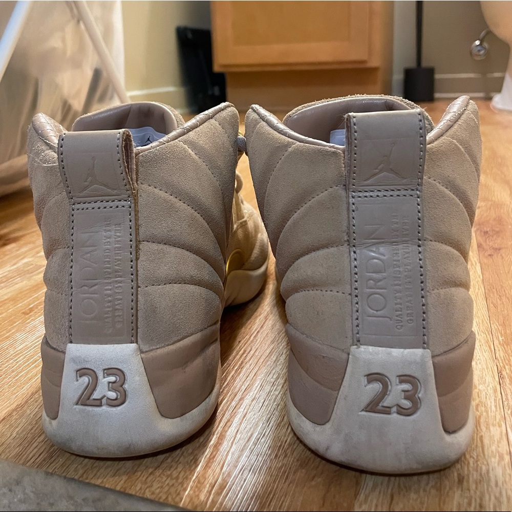 Women’s Jordan 12 Vachetta Tan - Picture 3 of 6